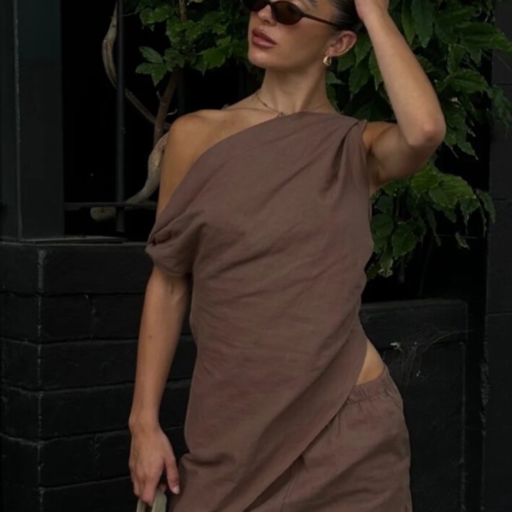 Bronze snake assymetrical linen top sz xs